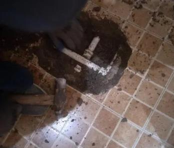 托克托卫生间漏水维修公司为您分享下卫生间渗水如何处理及注意事项